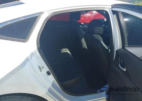 2019 Honda Civic Sport z USA, uszkodzony, nr VIN 19XFC2F8XKE026657